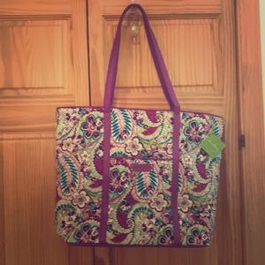 Vera Bradley Disney Parks Exclusive! Tote NWT